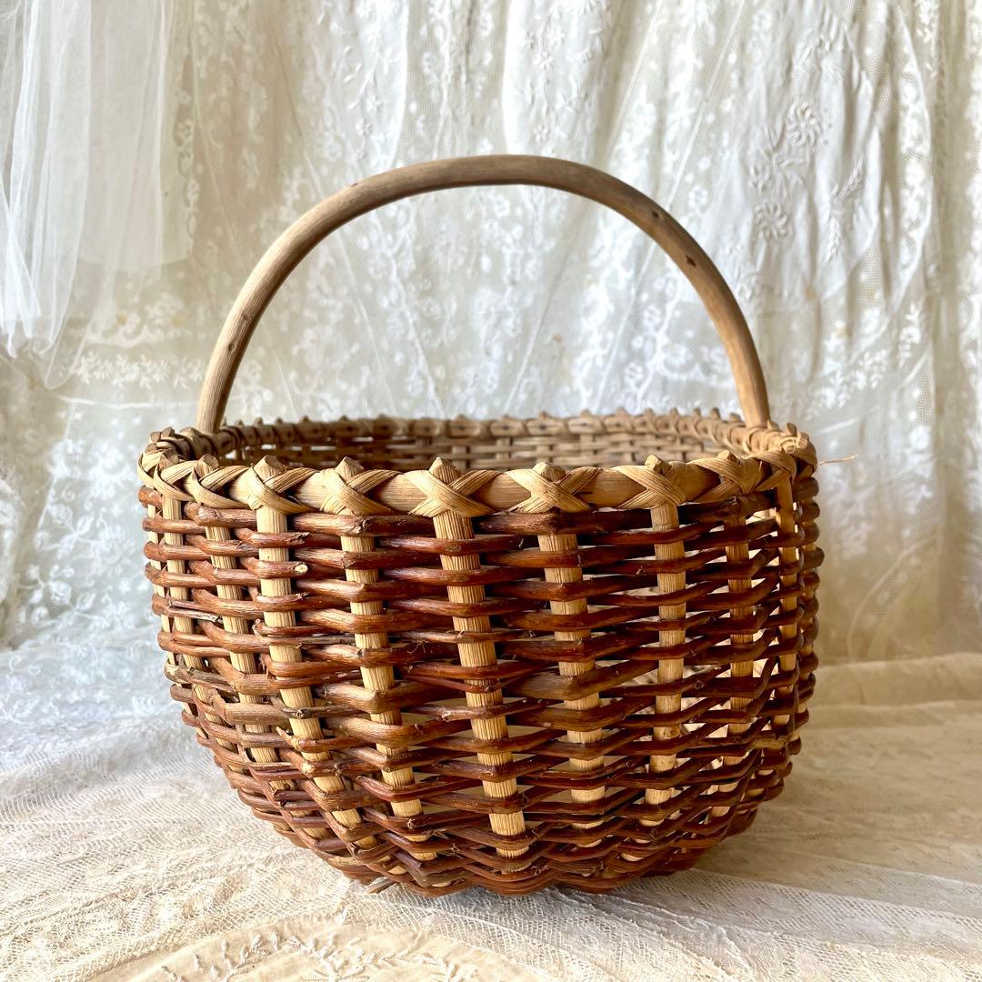 アンティークパニエ　ハンドル付き籠　フランスアンティーク　かごカゴ　赤ずきん