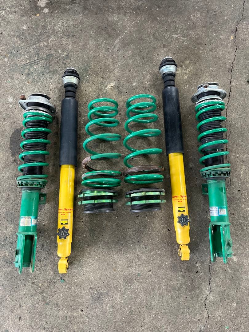 テイン車高調　ダイハツ　ムーブ　コンテ　タント