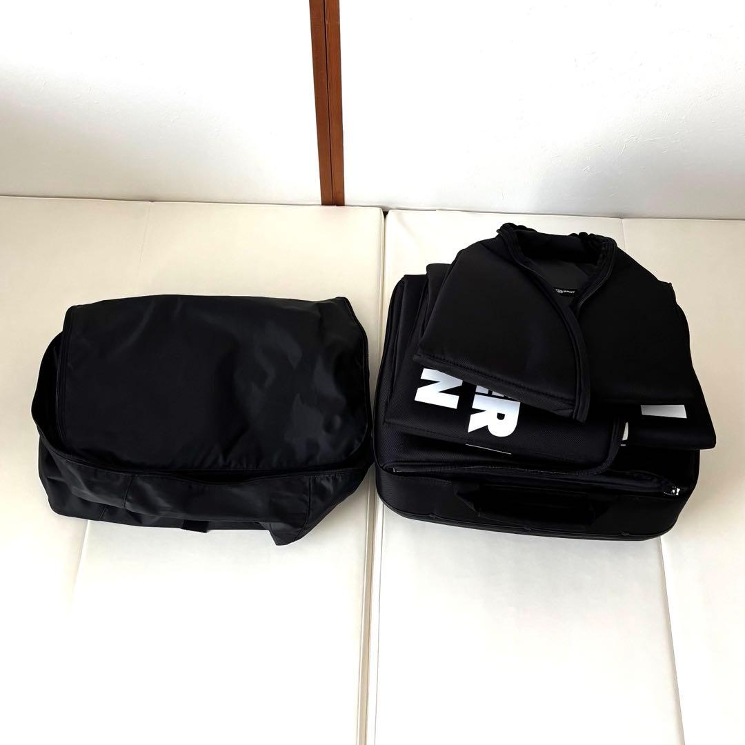 新品❗️MASTER BUNNY EDITION キャスター付き トラベルケース