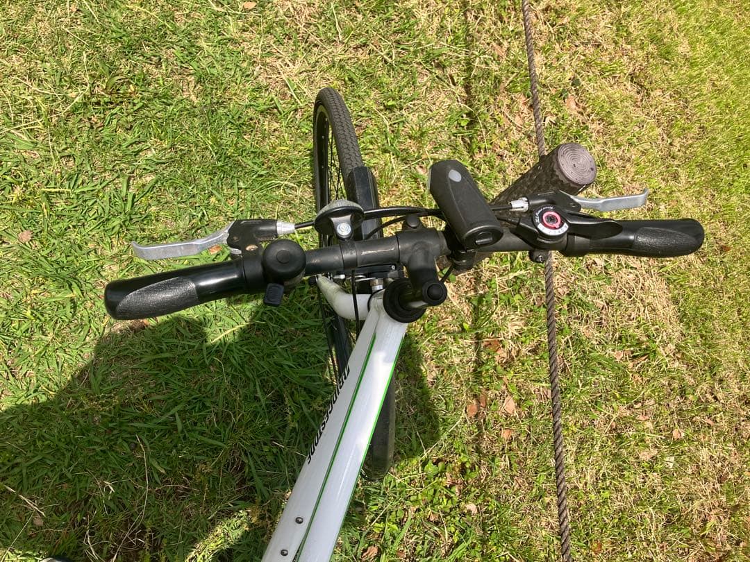 ブリヂストン クロスバイク ホワイト 27型　ES1 BRIDGESTONE