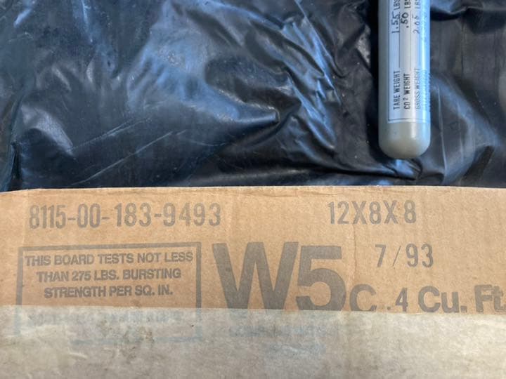 US ARMY LIFERAFT(緊急救命ラバーボート 一人乗用/ 実物・未使用