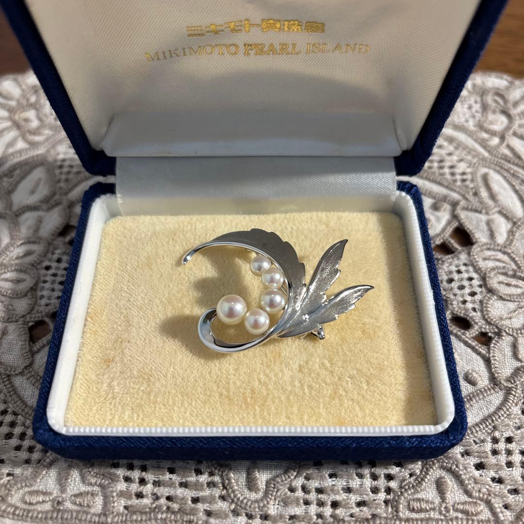 ミキモト本パールブローチ　ビンテージ刻印あり