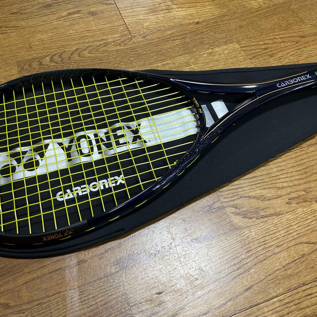 ヨネックス　CARBONEX アッキー