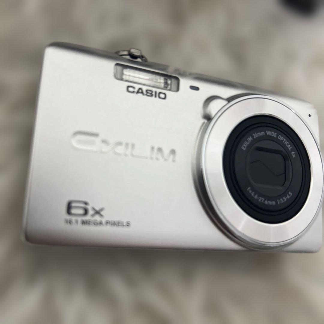 【未使用級】CASIO カシオ EXILIM EX-ZS28 付属品完備
