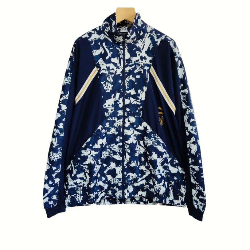 新品希少品 サッカーイタリア代表ウーブントップ トレーニング ジャージジャケット