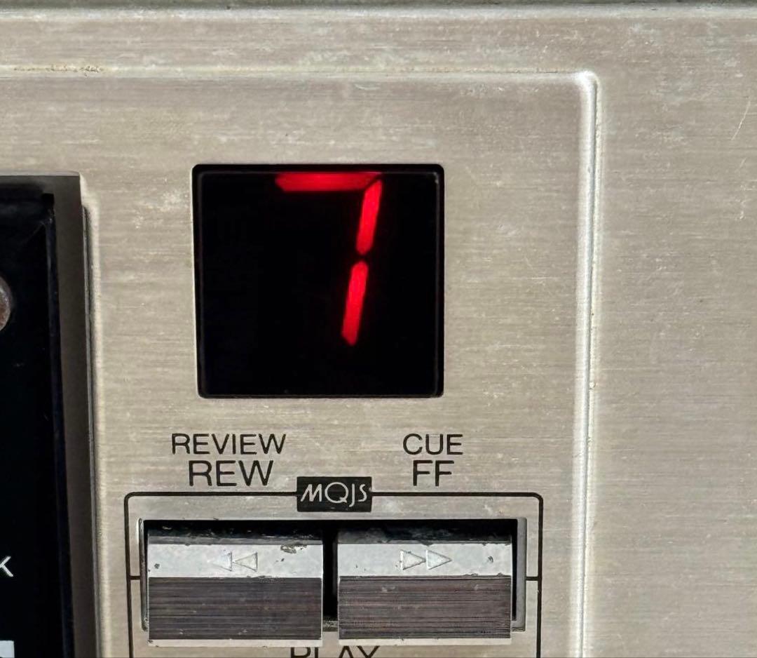 中古動作品・大型ラジカセ 東芝TOSHIBA RT-S98　昭和レトロラジオ