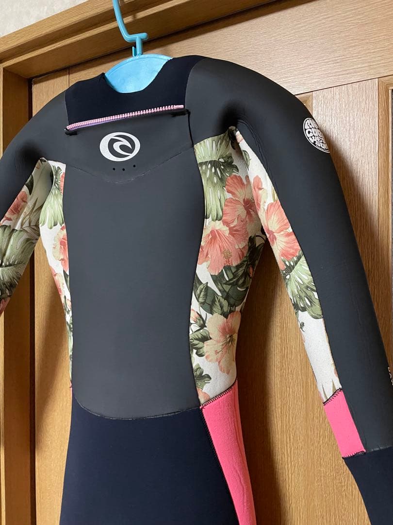 リップカール　RIP CURL セミドライ　レディース