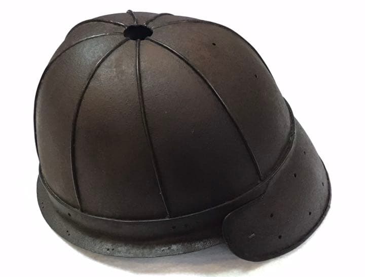 古式　鉄錆地八間筋兜鉢