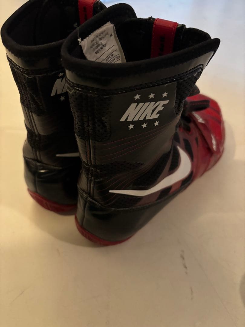 NIKE ボクシングシューズ 赤/黒 ハイパーKO
