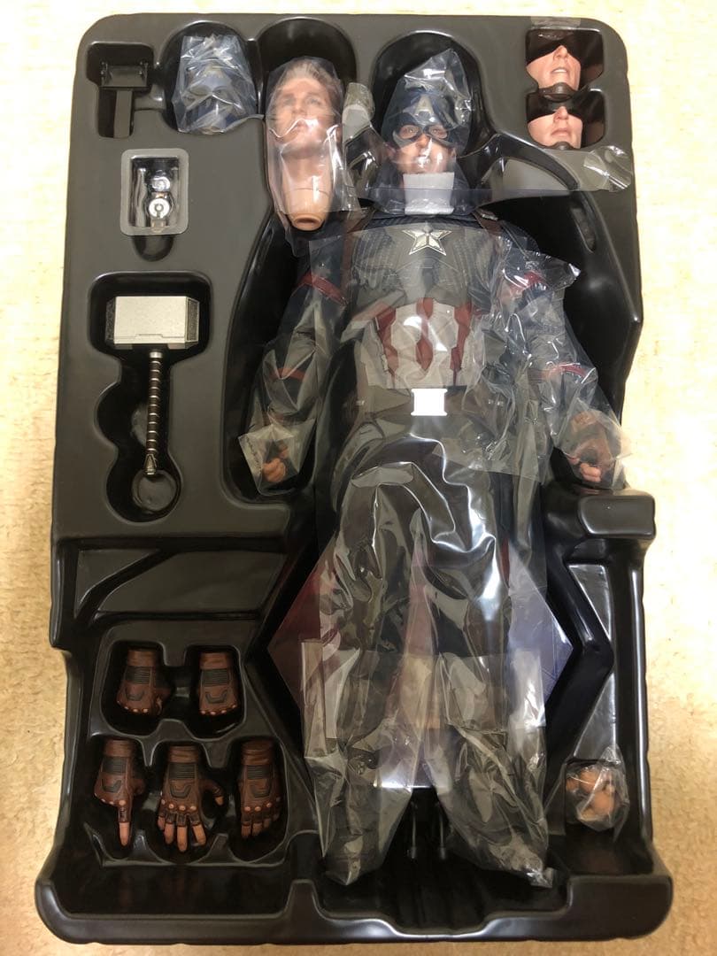 hottoys ホットトイズ　アベンジャーズ　marvel キャプテンアメリカ