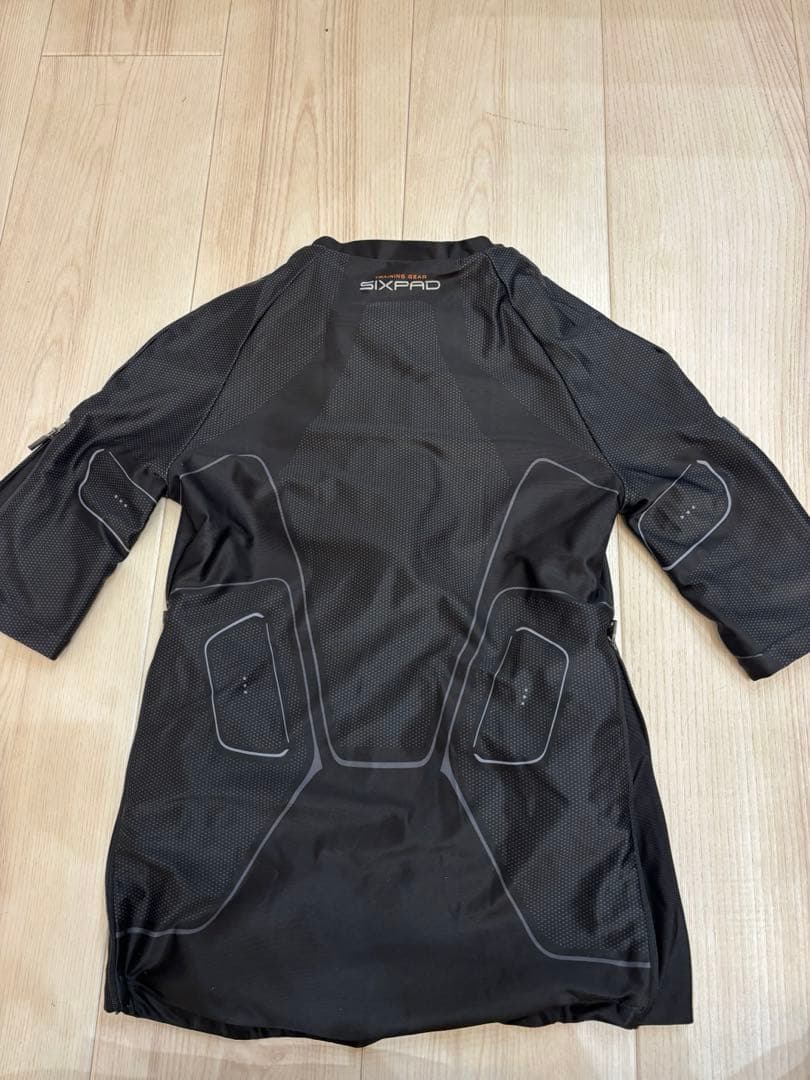 【美品】SIXPAD Powersuit シックスパッド　トップ＆ボトム セット