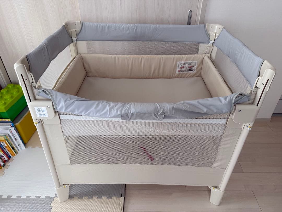ココネルエアー　ベビーベッド　折りたたみベッド