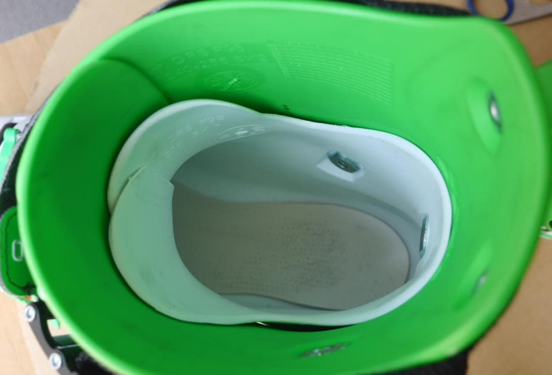 ダルベロ　スキーブーツ　DRS 140 （シェルのみ中古）