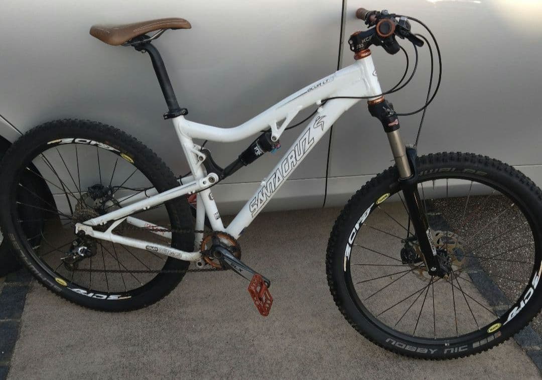 本格マウンテンバイク ホワイト