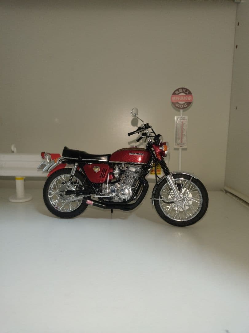 アオシマバイクシリーズプラモデル完成品ホンダCB750Customクリアケース付