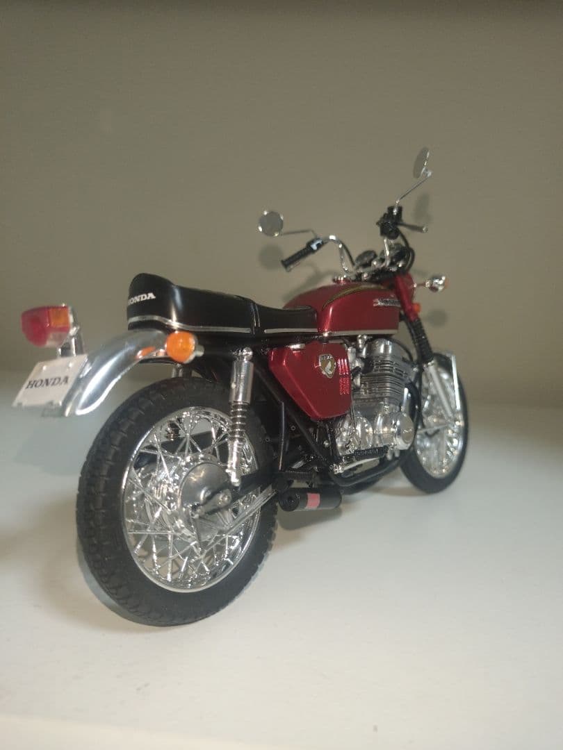 アオシマバイクシリーズプラモデル完成品ホンダCB750Customクリアケース付