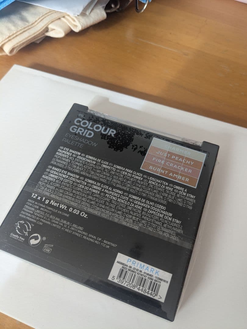 KIKO MILANO パウダーファンデーション & アイシャドウパレット