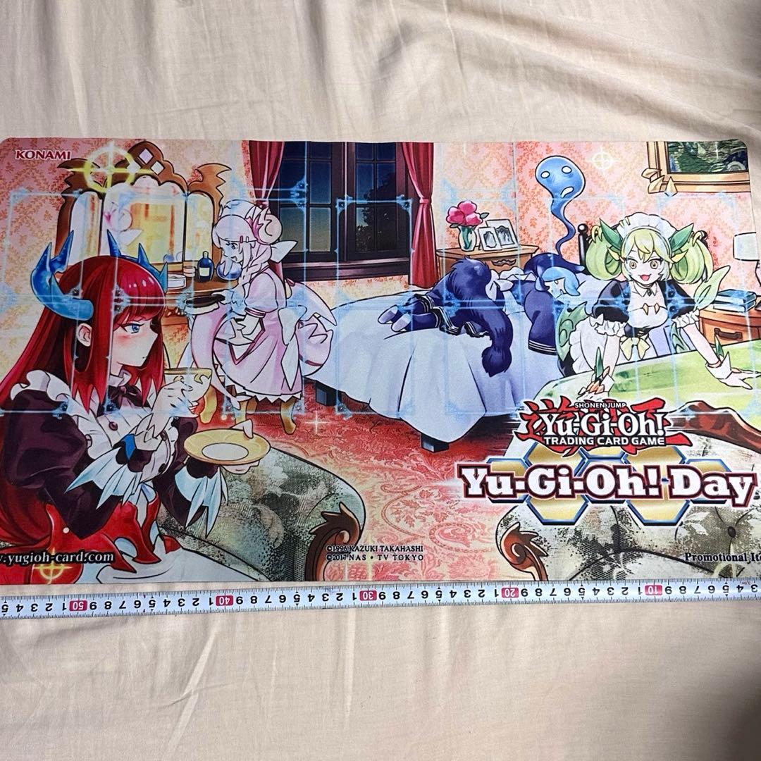 遊戯王YUGIOH！Day ドラゴンメイド リラクゼーション　海外　プレイマット