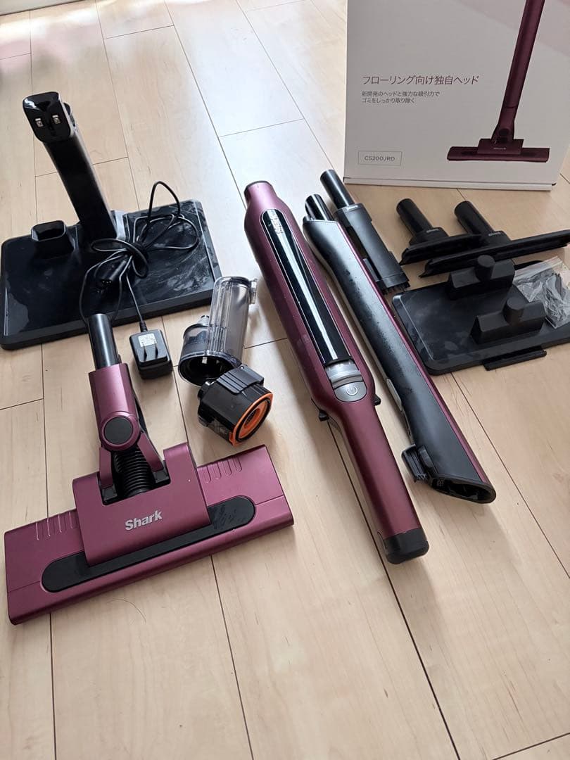 ange.222  SHARK コードレスクリーナーCS200JRD