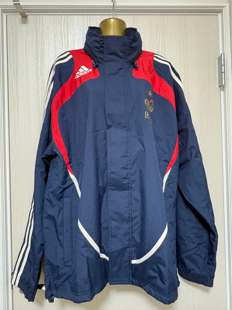 adidas フランス代表 ベンチコート ネイビー/レッド