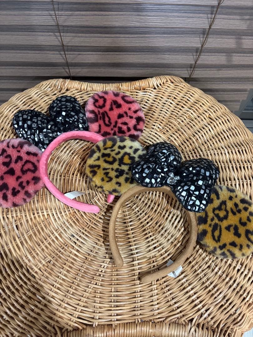 ディズニーカチューシャ　ヒョウ柄　ミニー