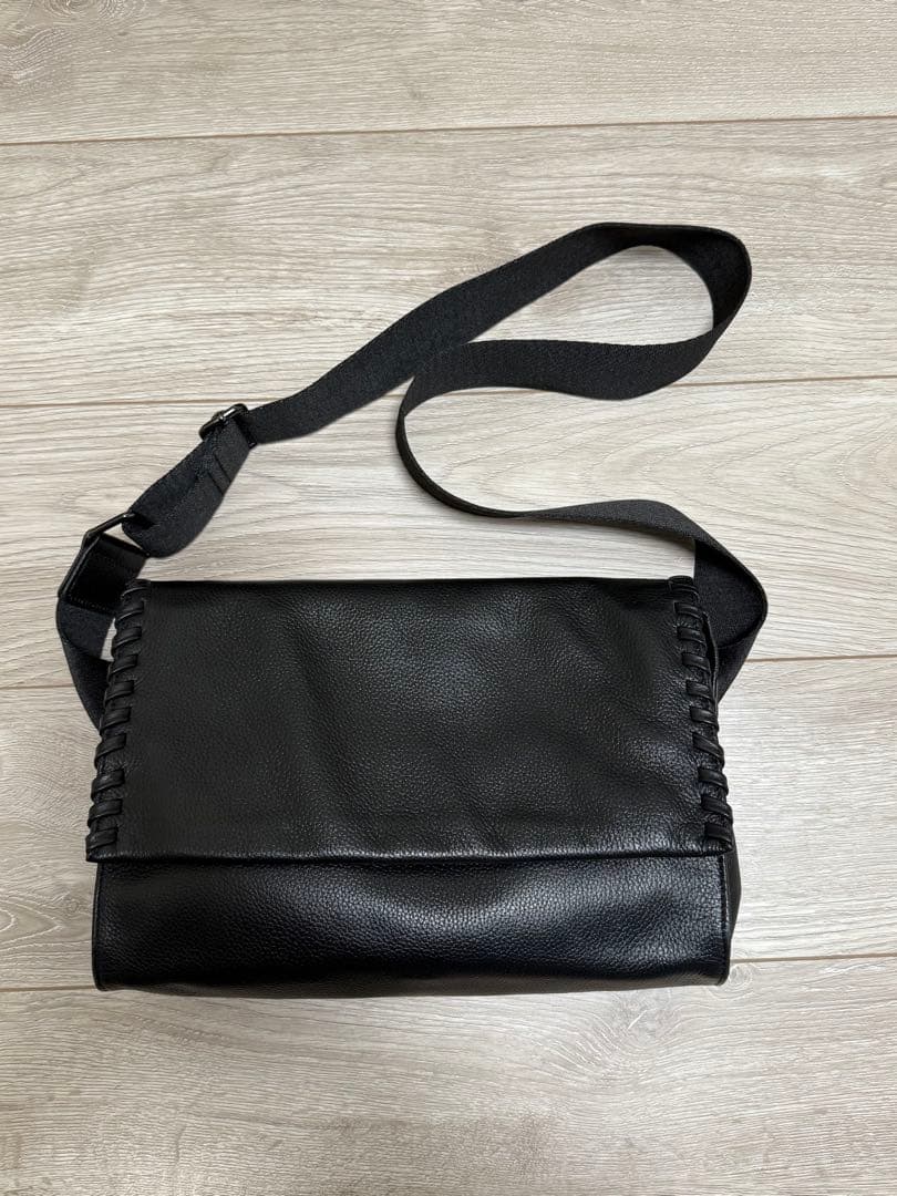 ear PAPILLONNER ワイドテープショルダーバッグ ボディバッグ