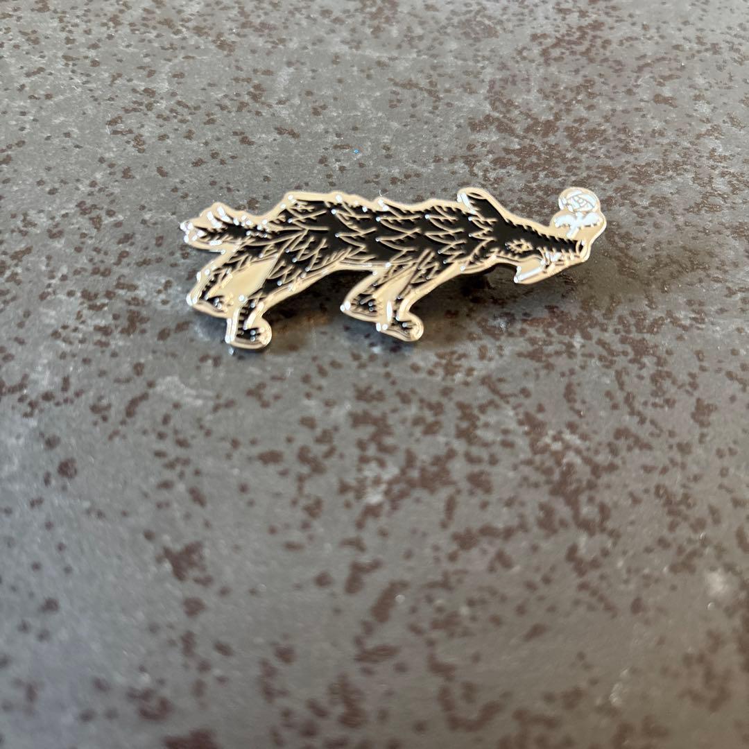 新品未使用　ミナペルホネン　ブローチ　おおかみ　wolf&flower