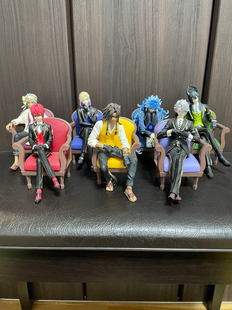 ツイステ　寮長　プレミアムグレイスシチュエーションフィギュア　7体セット※箱無し