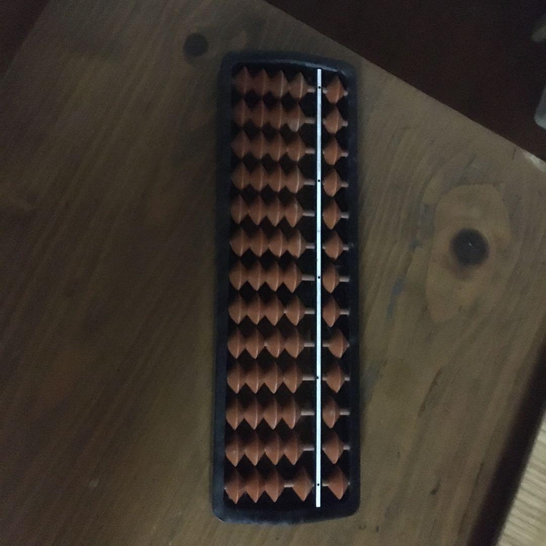 至って普通なそろばん