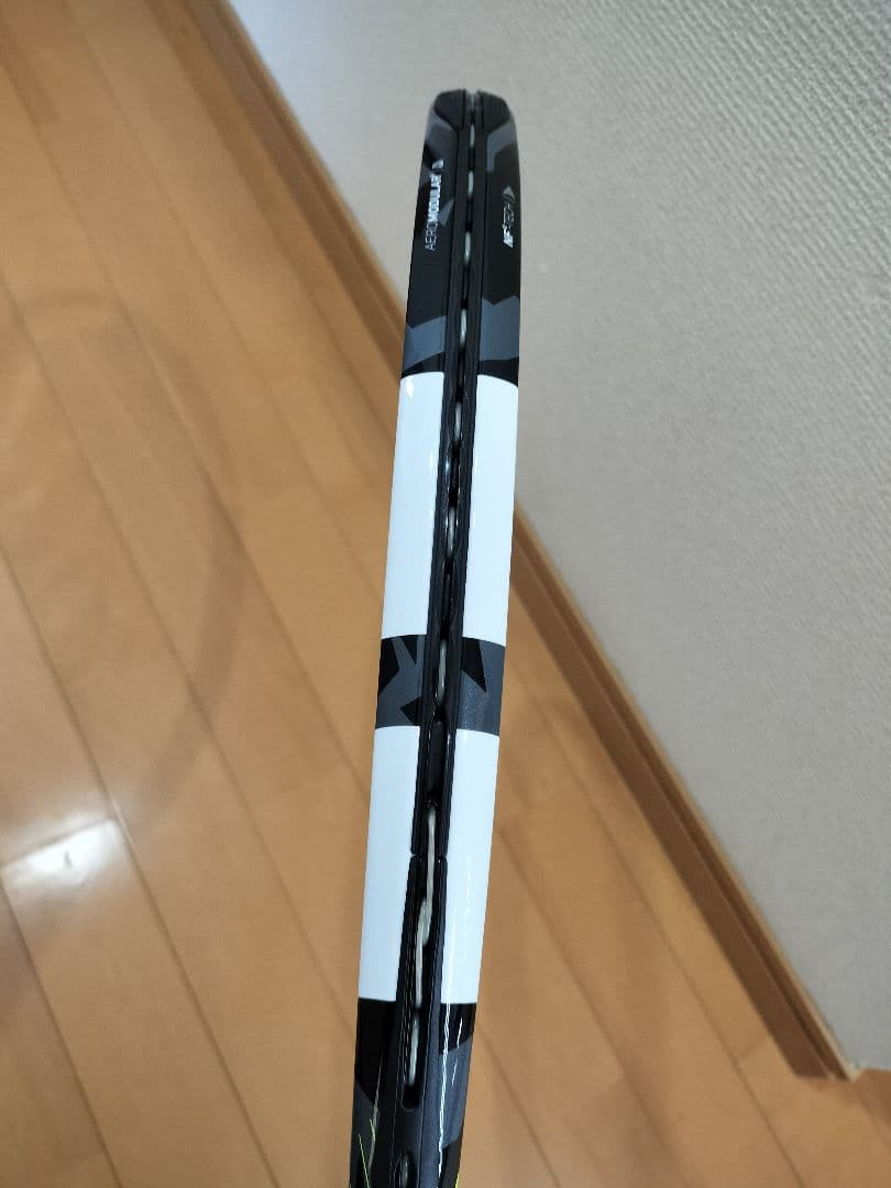 Babolat Pure Aero　ピュアアエロ　テニスラケット