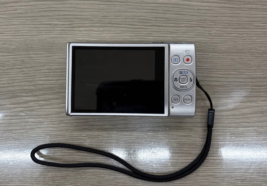 デジタルカメラ Canon IXY650