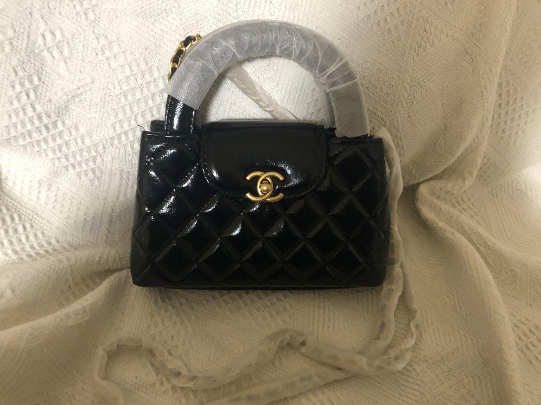 CHANEL ノベルティ キャビアスキン ショルダーバッグ ミニハンドバッグ 黒