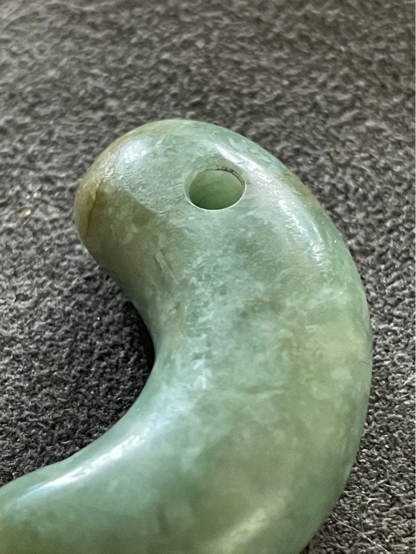 古墳時代の翡翠製勾玉