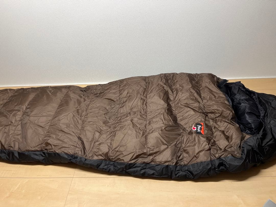 NANGA 300DX寝袋 レギュラーサイズ ブラウン/ブラック