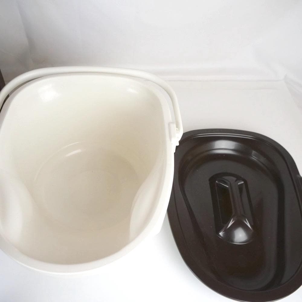 安寿 トワレットチェア 家具調ポータブルトイレ 533-062 未使用品 介護用