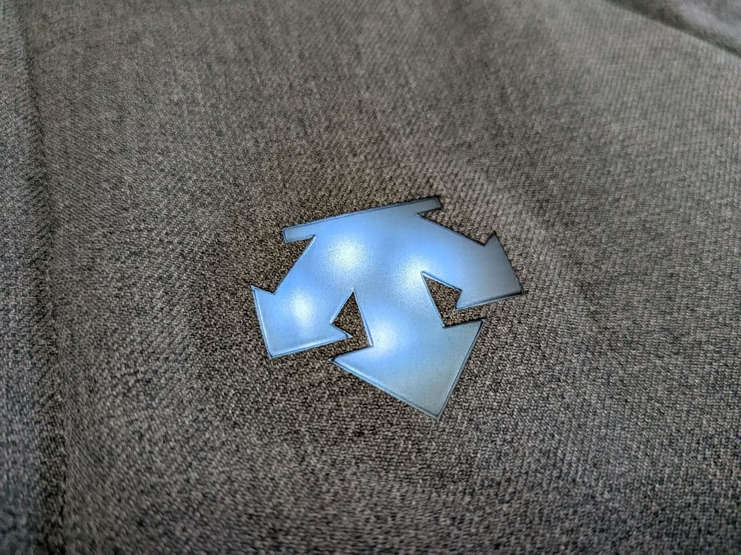 DESCENTE GOLF モバイルサーモベスト グレーMサイズ