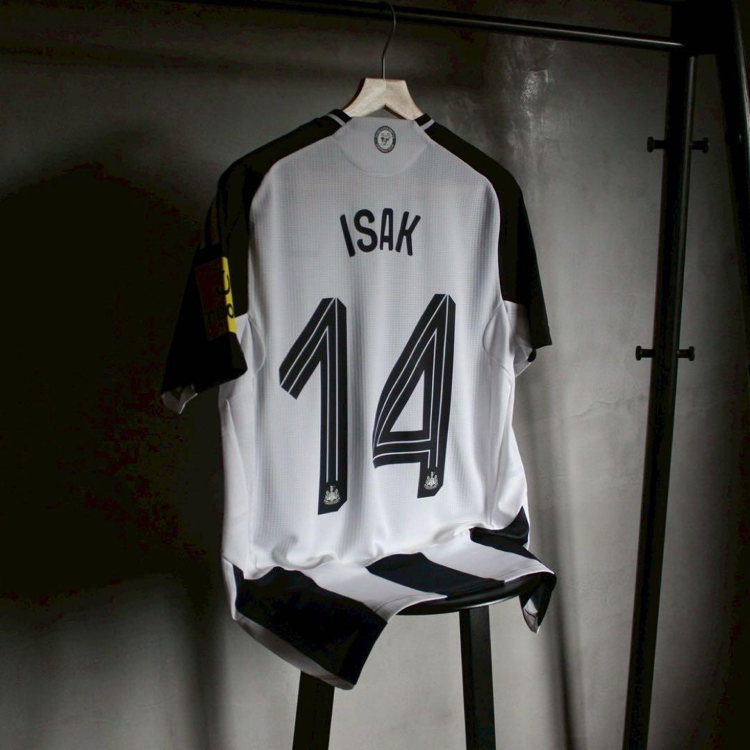 ニューカッスル 24/25 オーセンティック カラバオ決勝仕様 イサク