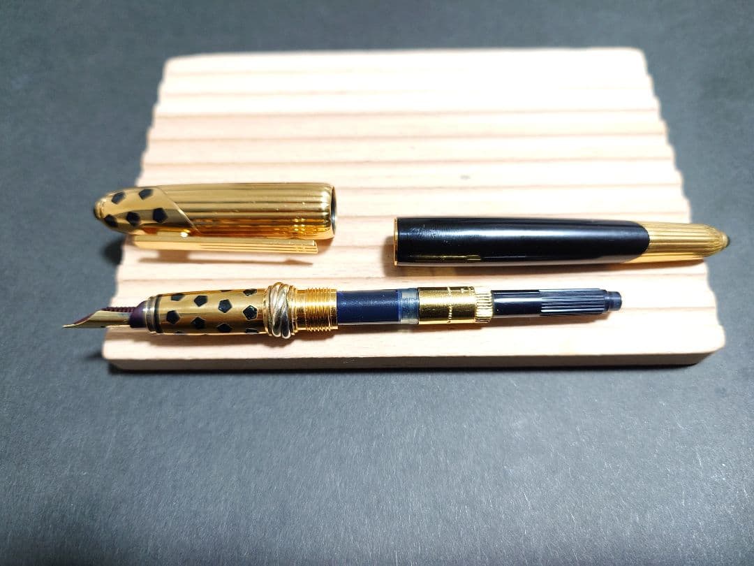 カルティエ パンテールドゥカルティエ 1990