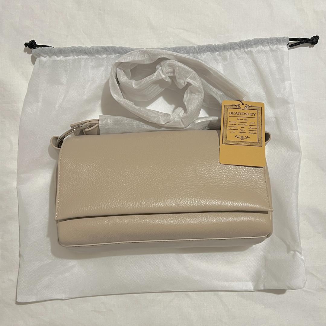 【新品タグ付】ビアズリー レザー ボディバッグ ベージュ