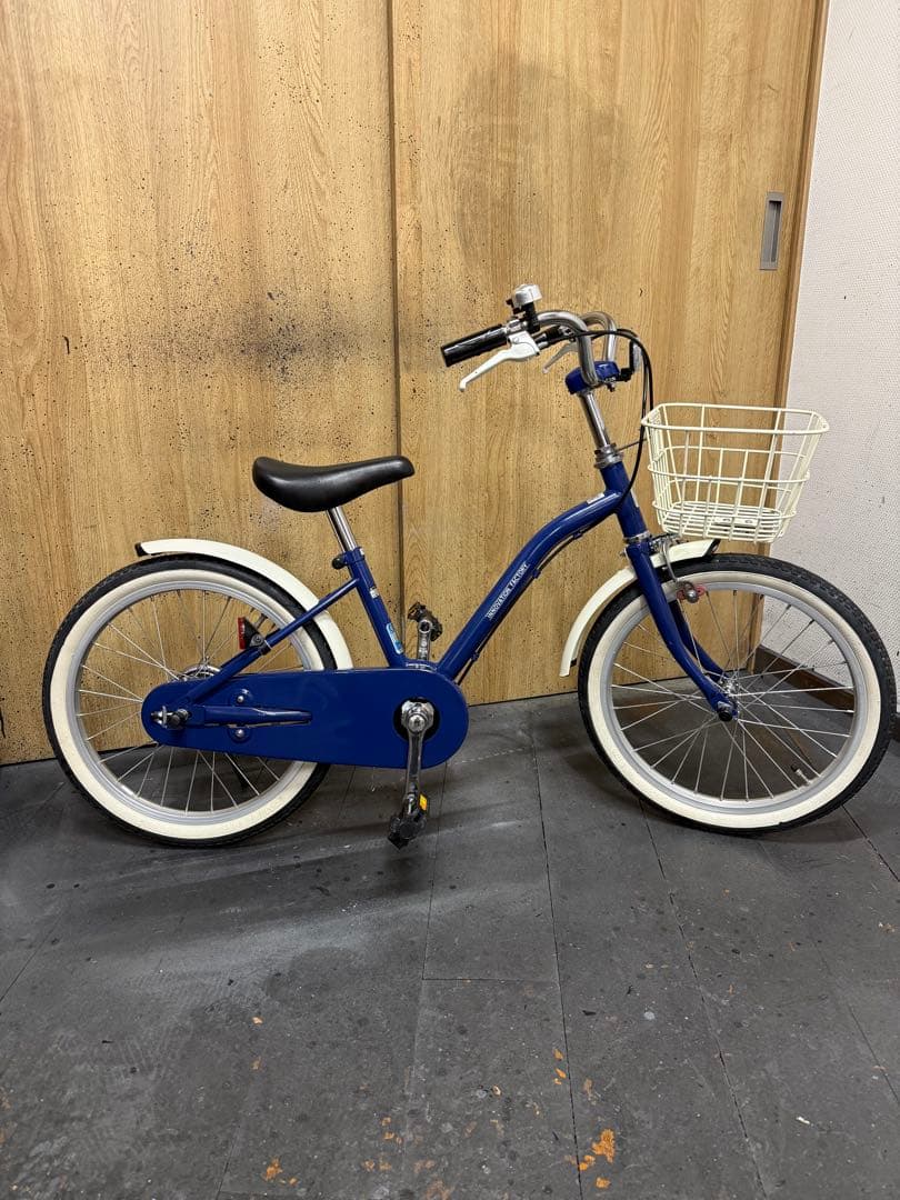 中古車　幼児用　イノベーションファクトリー　18インチ　美品