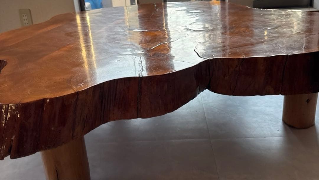 青森ビバ　輪切り　一枚板テーブル　1250✖️1150mm 自然形状　加工品