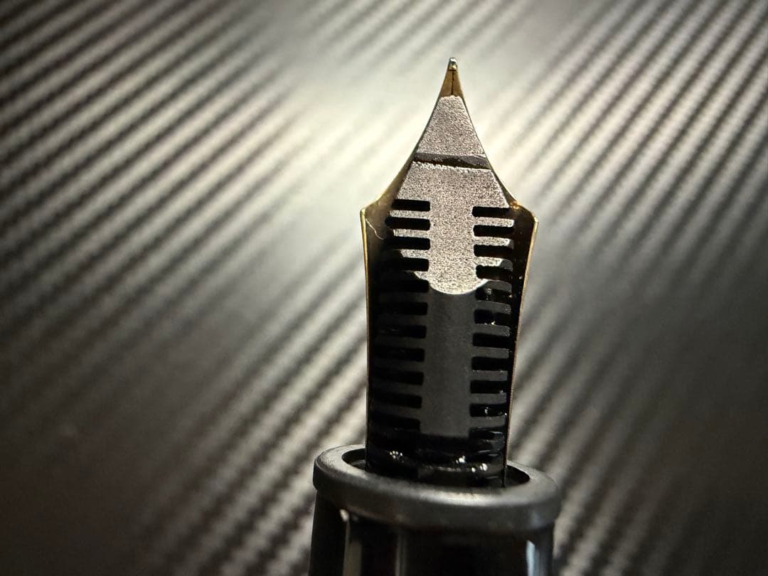 美品 モンブラン マイスターシュテュック 146 万年筆 14C 全金 EF