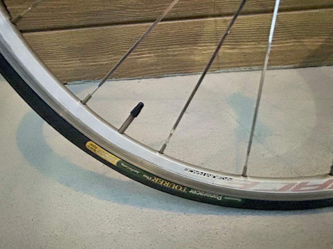 【Mavicマビック】AKSIUM RACE前輪＋日本製タイヤ重量1.14kg