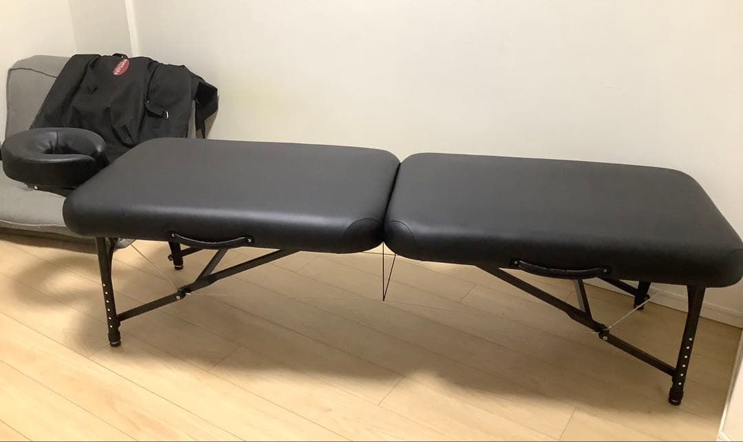 フォンタナ　クアトロ 25 マッサージベッド