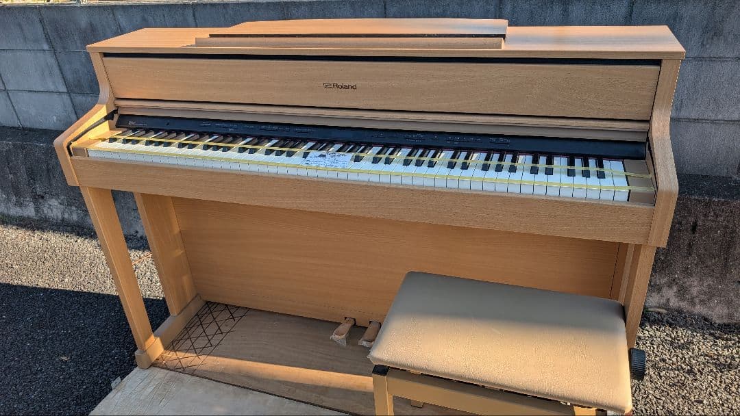 送料込み Roland 電子ピアノ HP605 16年製 激可愛い♥激美品