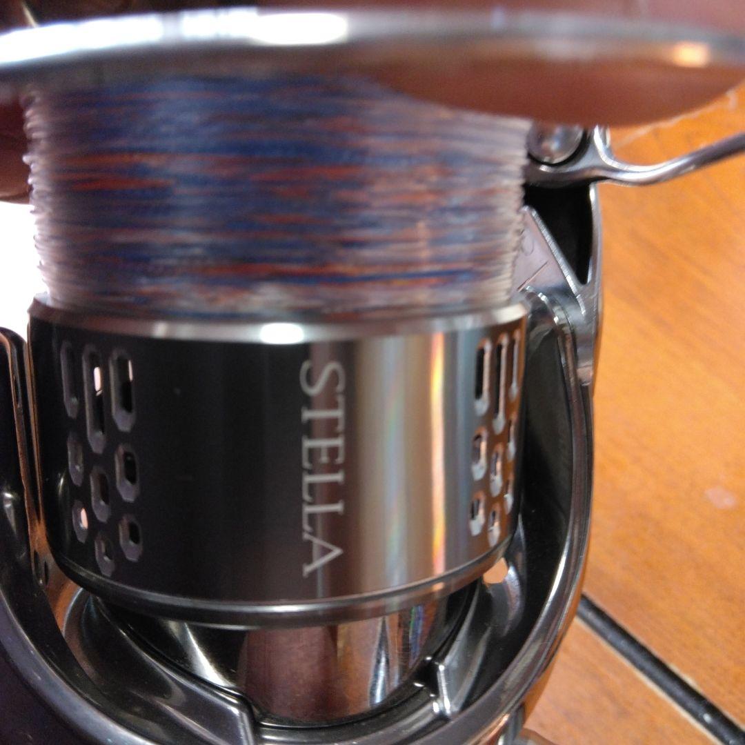 シマノ　18ステラ　美品　3000MHG バス　トラウト、シーバス　根魚