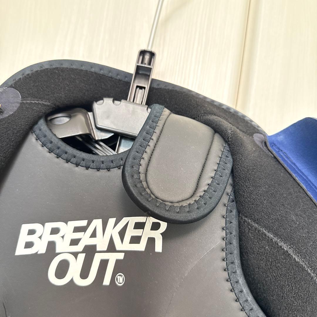 ウェットスーツ　オーダーメイド　レディース　ブレイカーアウト　ハンガー付き