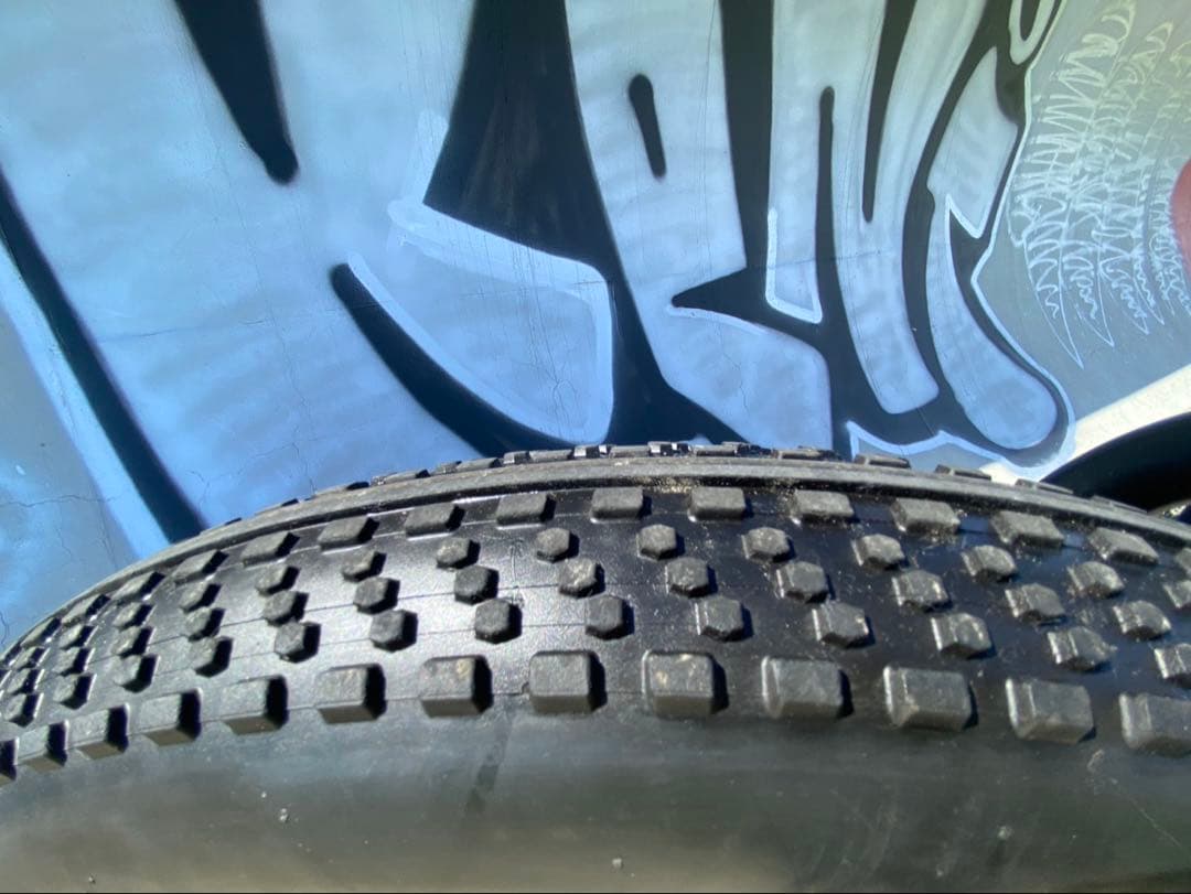 【引き取り限定】ファットバイク 26インチ 黒 ６段ギア