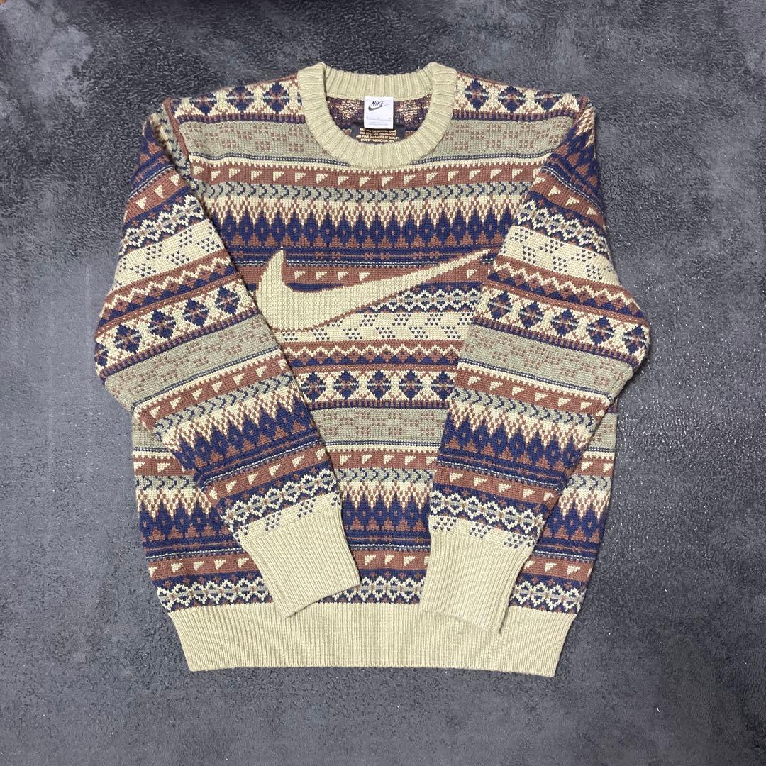 NIKE 柄ニット