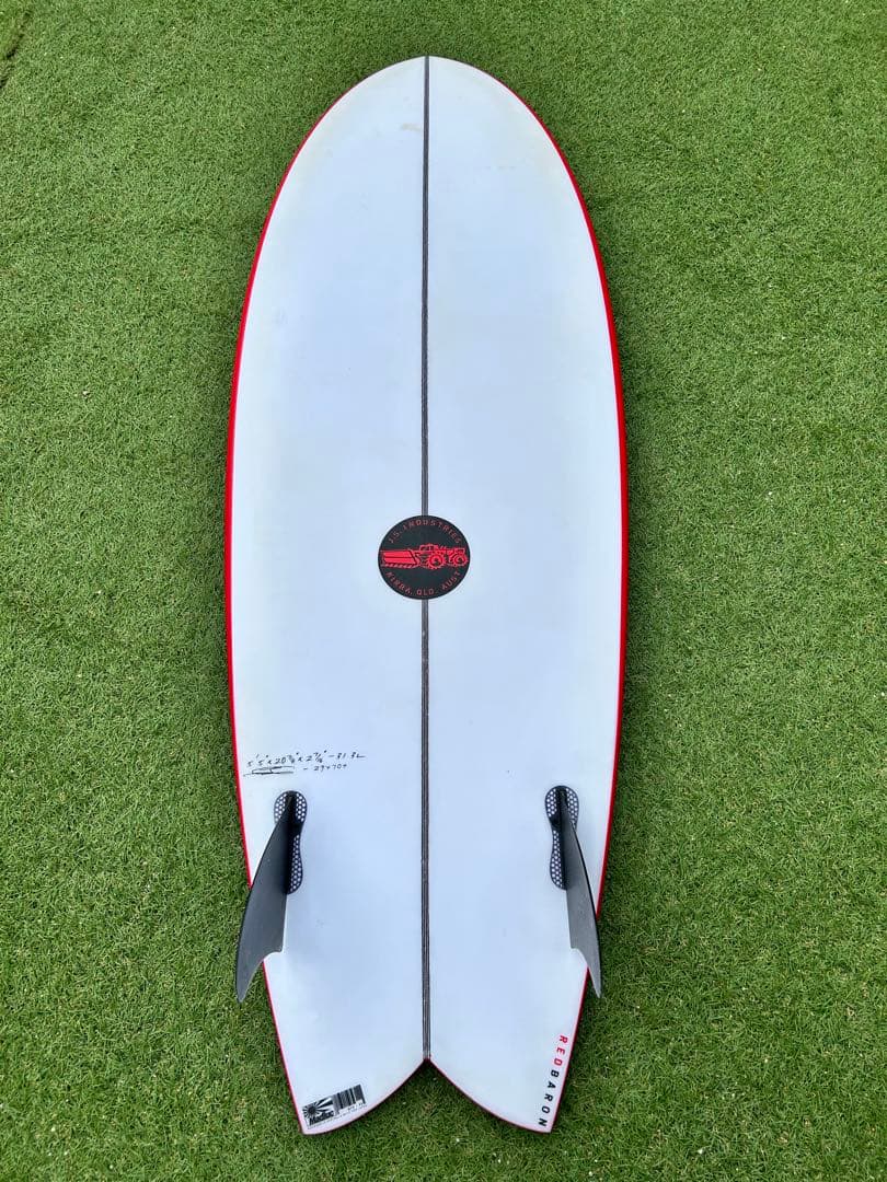 JS レッドバロンツインフィン5'5 フィン付き